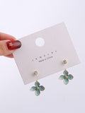 Xpoko Simple Elegance Petal Earrings