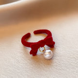 Xpoko Gifts Winter Flocking Design Pearl Bowknot Rings for Women Fashion Exquisite Opening Finger Ring Sweet Christmas Jewelry Accessories