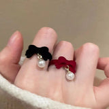 Xpoko Gifts Winter Flocking Design Pearl Bowknot Rings for Women Fashion Exquisite Opening Finger Ring Sweet Christmas Jewelry Accessories