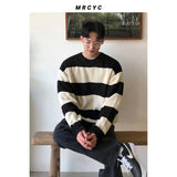 Xpoko New striped round neck sweater for men in autumn and winter loose lazy style sweater Korean style loose sweater, trendy jacket