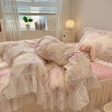 Xpoko 4Pcs Vintage Floral 100%Cotton Soft Bedding Set White Lace and Ruffle Comforter Cover Queen size(1Duvet+1Bedskirt+2Pillow shams)