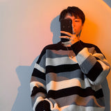 Xpoko Contrast color splicing striped sweater for men in autumn and winter lazy style trendy bottoming sweater, loose sweater jacket