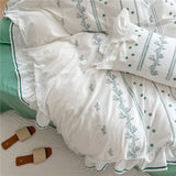 Xpoko Embroided French Lace Ruffle Bedding Set