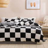 Xpoko Large Black & White Check Bedding Set