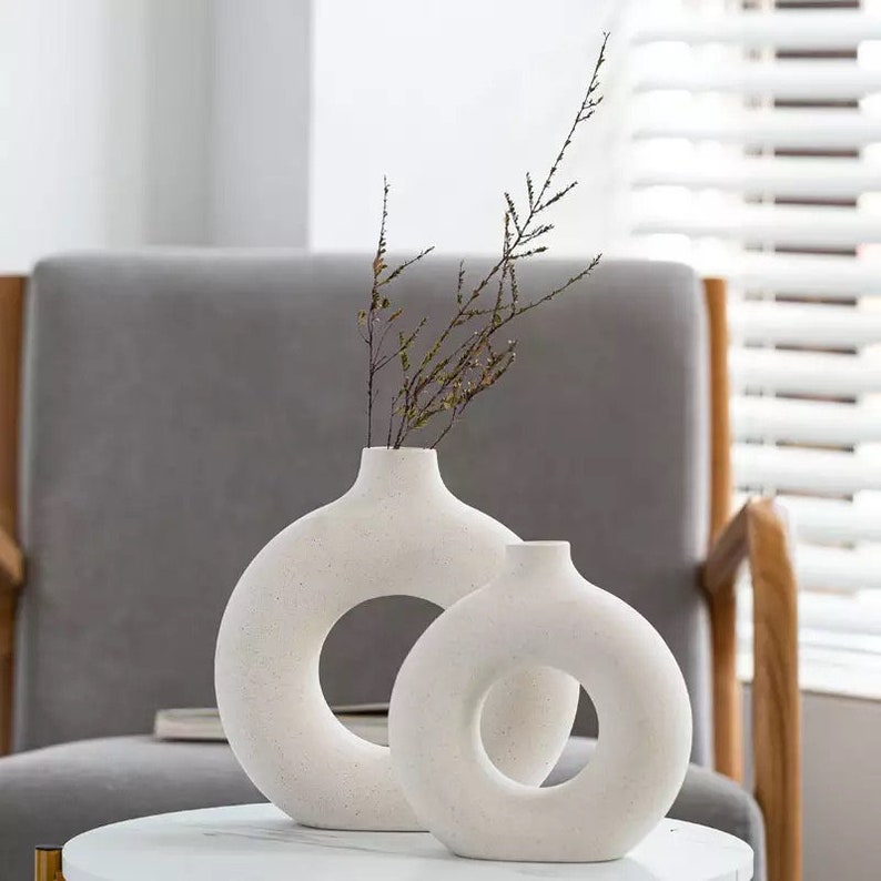 Xpoko Nordic ceramic donut vase, cream donut vase, circular hollow vase, boho vase, neutral home