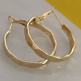 Xpoko Fashion Exquisite Inlaid White Hoop Gold Color Earrings For Women Hollow Copper Full Rhinestone Huggie Earring Jewelry