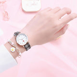 ELegant Women Leather Band Quartz Watch Fashion Students Dress Sports Clock Bracelet Wrist Watches Zegarek Damski