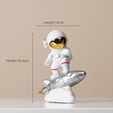 Creative Astronaut Decoration Figurines For Interior Home Decor Resin Astronaut Sculpture Living Room Decoration Statue