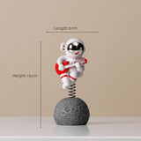 Creative Astronaut Decoration Figurines For Interior Home Decor Resin Astronaut Sculpture Living Room Decoration Statue