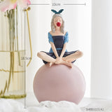 Nordic Girl Figurine Creative Resin Character Model Home Decoration Accessories for Living Room Desk Decoration Bed Room Decor