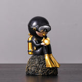 Resin Diver Figurine Creative Statue Home Decor Modern Sculpture Living Room TV Cabinet Office Desk Home Decoration Accessories