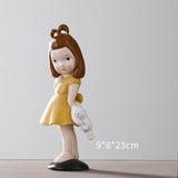 Creative Girl Figurine Resin Statue Sculpture Home Decor Figurines For Interior Home Living Room Decor Room Decorastion Gift