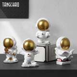 Mini Astronaut Sculptures Resin Figurines Modern Home Decor Miniatures Table Ornaments Children&#39;s Room Decoration Spaceman Gift